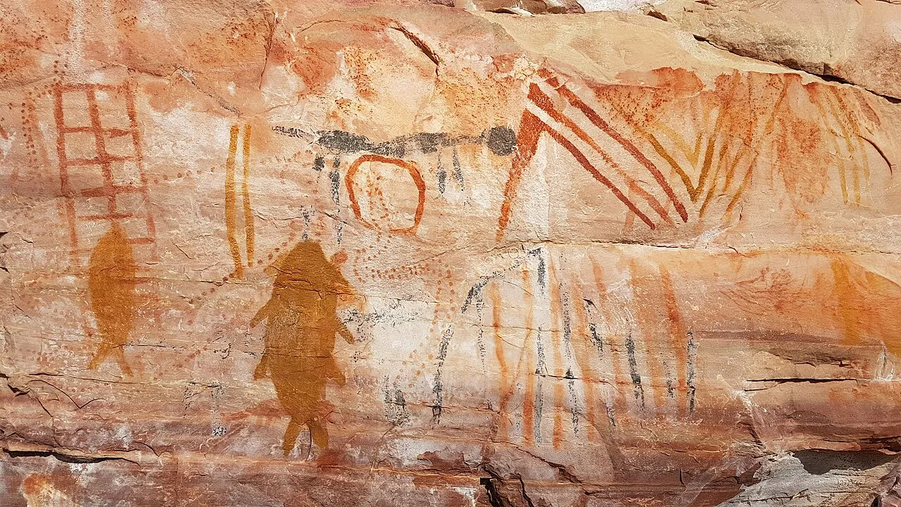 Pinturas rupestres na Serra das Paridas